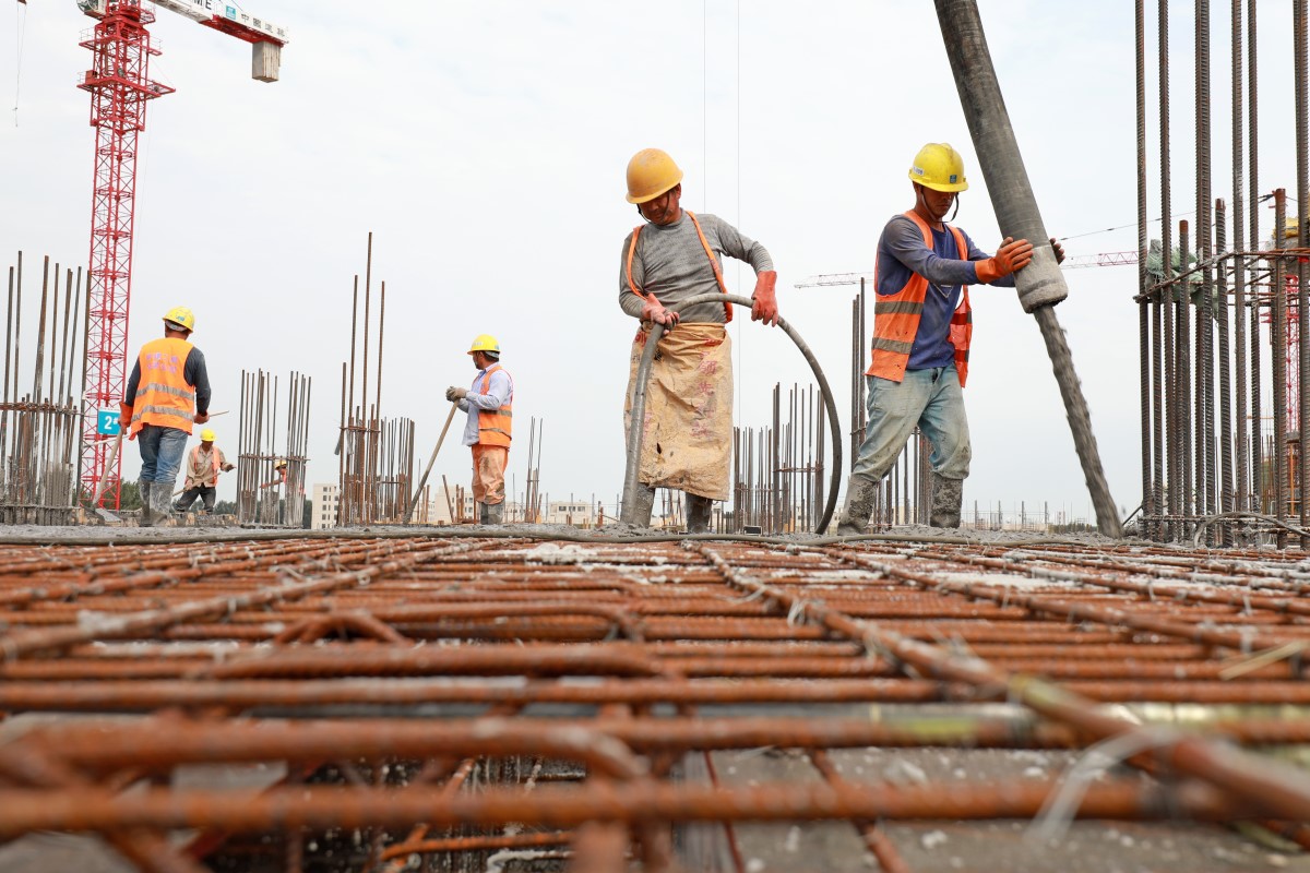 Declining earnings, weak outlook weighs on China property sector