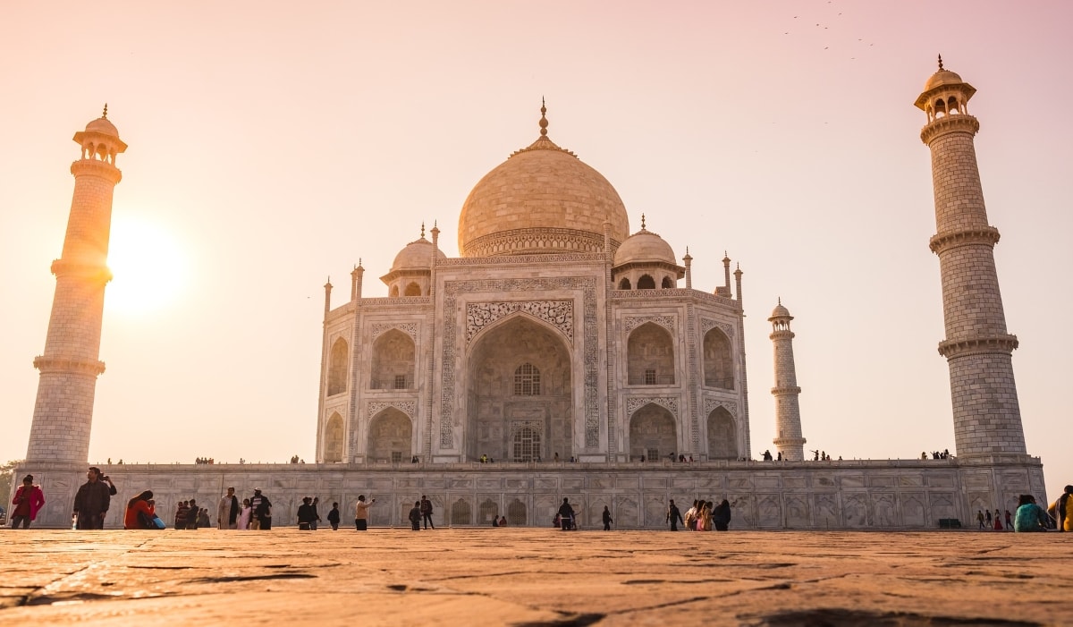 Indien Wirtschaft: Was Investoren wissen sollten. Taj Mahal in Agra, Symbol für Indien.
