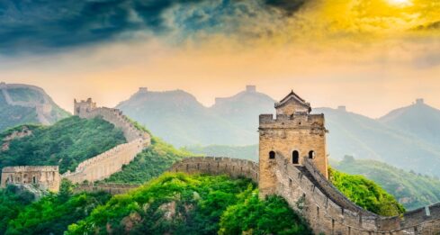 China Economy China's powerful symbol - the Great Wall - China economy
