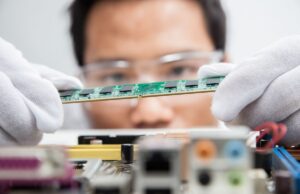China chip sector suffers setback from US ban