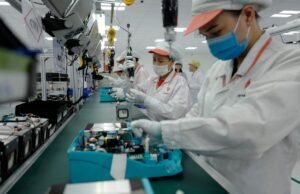 Vietnam manufacturing sector under stress