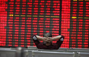 Chinese stock markets witness a free-fall – due to “snowballs”